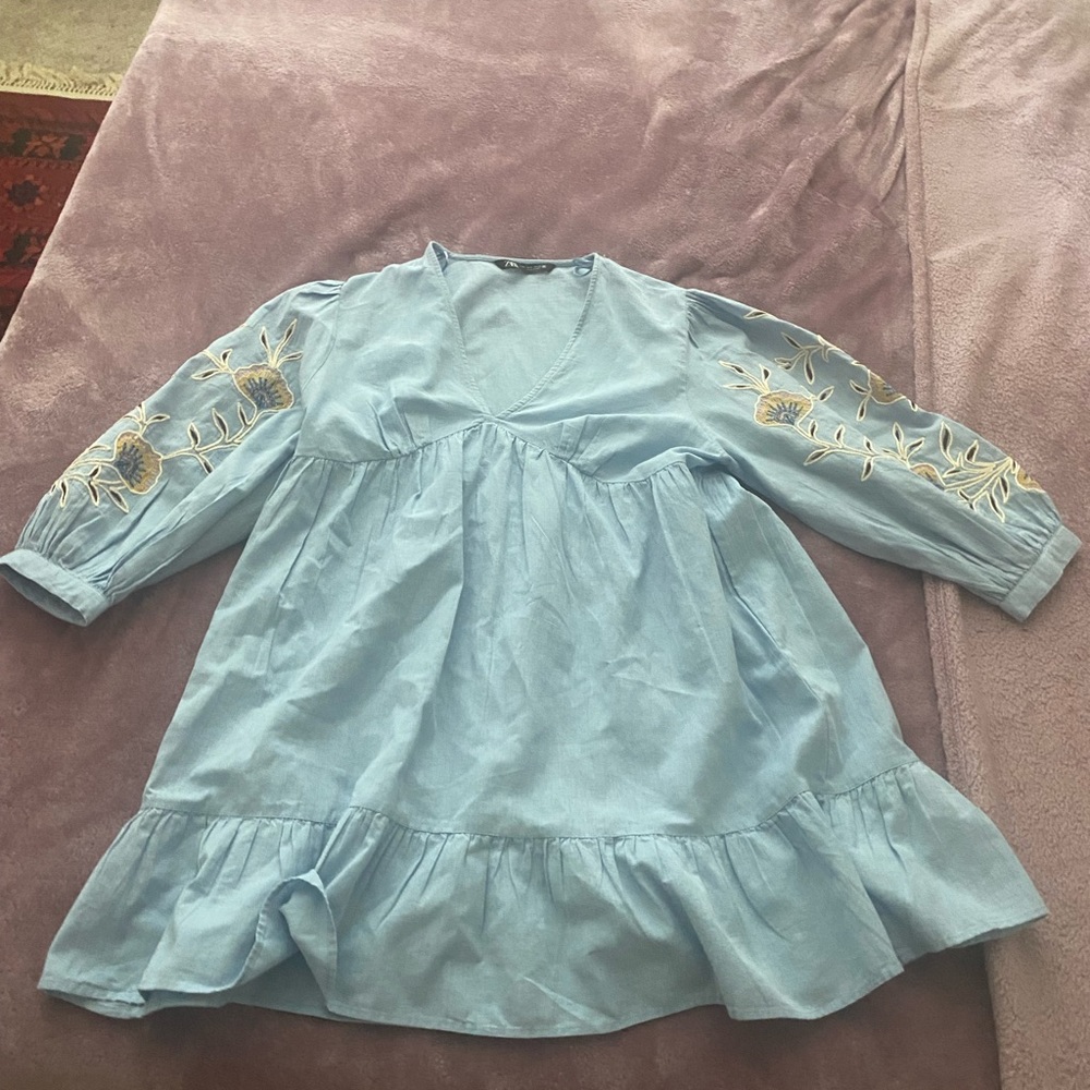 Cute puff sleeve dress | ZARA